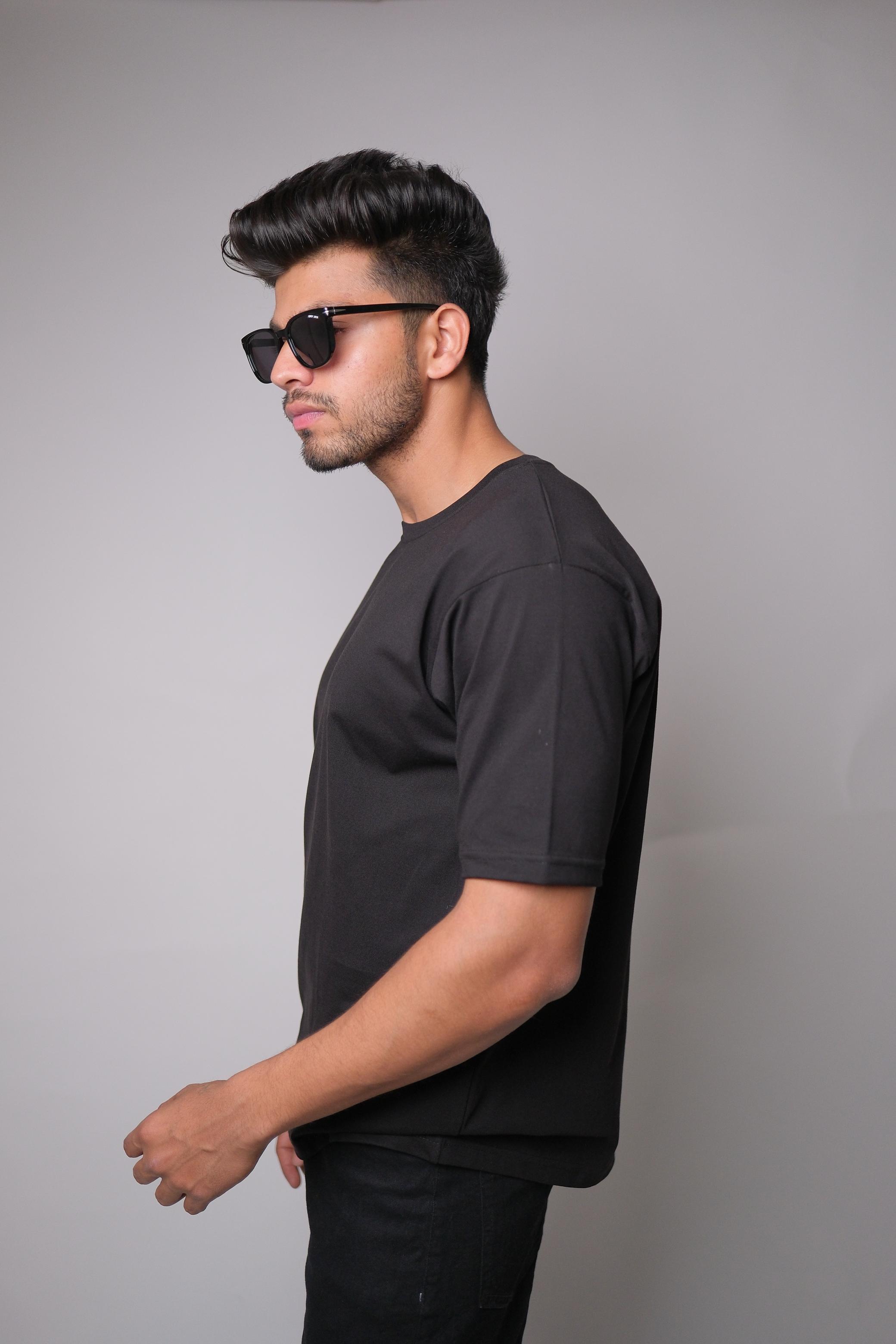 BLACK ROUND NECK SLIM FIT MEN'S T-SHIRT